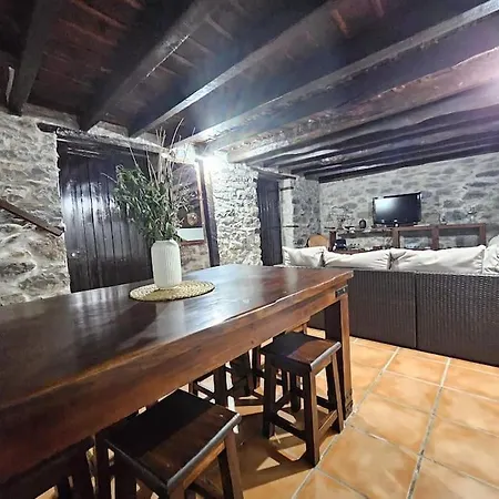 Holiday home Refugio Jardim Wifi Bbq Prazeres